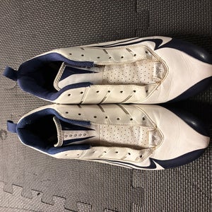 White Men's Size M 11.0 (W 12.0) Adult Nike Detachable Cleats Cleats (Used)
