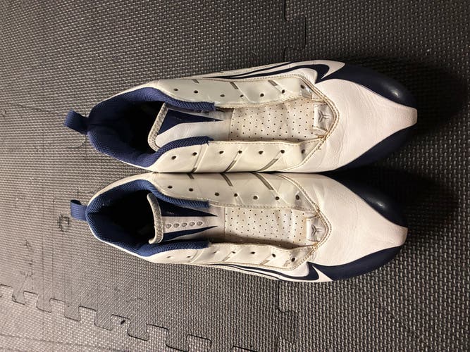 White Men's Size M 11.0 (W 12.0) Adult Nike Detachable Cleats Cleats (Used)