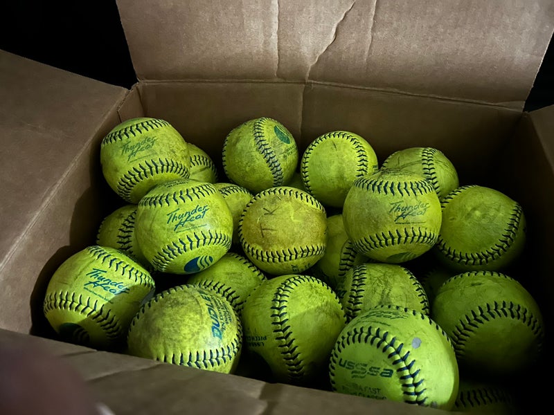 Dudley Thunder Heat Fastpitch Softballs (48)