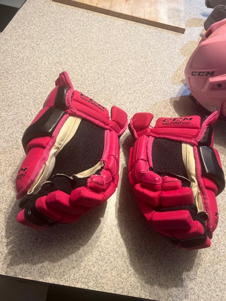 CCM HG40 Gloves 15" Pro Stock (Used)