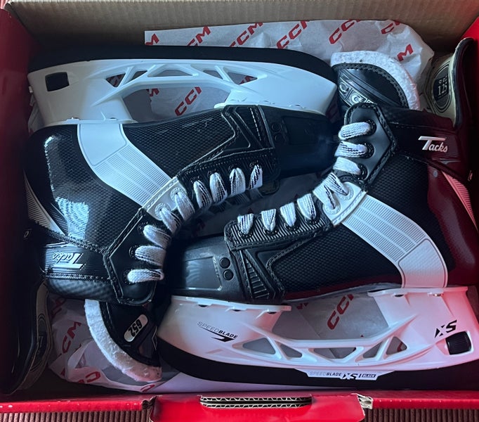 CCM Tacks 652 Hockey Skates Regular Width Size 4 (Used)