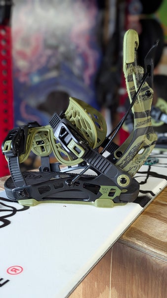 Flow NX2 Hybrid Snowboard Bindings – Size Large – Excellent Condition