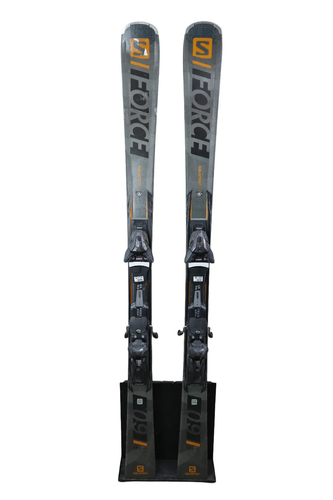 USED 2021 Salomon S/Force Fever 156cm Skis - Salomon Z 12 Bindings