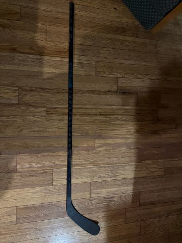 Senior CCM Vizion Left Hand Hockey Stick P29 70 Flex (New)