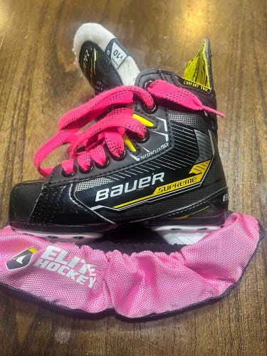 Bauer Supreme Hockey Skates Regular Width 10 (Used)