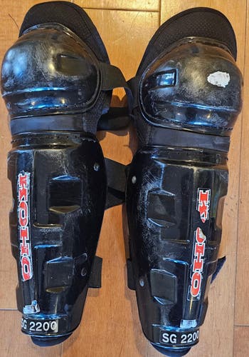 Intermediate Koho SG2200 13" Shin Pads (Used)