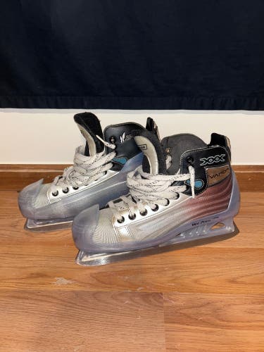 Bauer Vapor XXX Hockey Goalie Skates Regular Width 9.5 (Used)