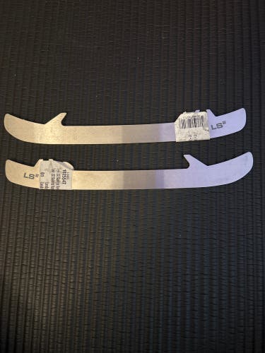 Bauer Tuuk LS2 Stainless Steel Runner Junior New Pair