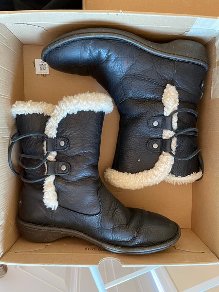 Black Women's Adult Size M 6.5 (W 7.5) UGG Boots (Used)