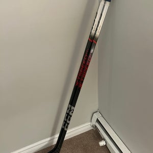 Intermediate CCM JetSpeed Team Right Handed Hockey Stick P29 65 Flex (Used)