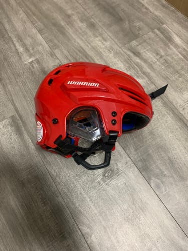 New Medium Warrior Krown PX3 Helmet Helmet HECC THE END OF 11/2021