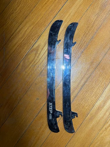 CCM Step Steel 271 mm (Used)
