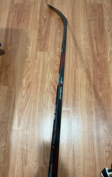 Senior Bauer Vapor X5 Pro Right Handed Hockey Stick P28 87 Flex (New)