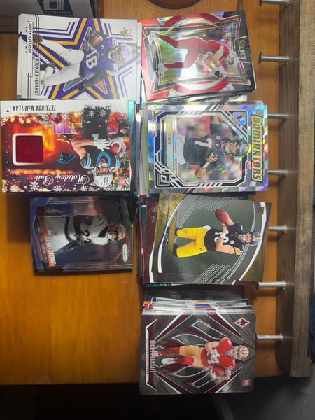 (NEW CARDS) About 500 bulk NFL trading cards
