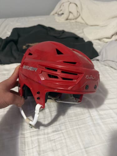Medium Bauer Re-Akt 155 Helmet (Used)