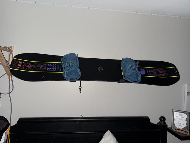 Men's Salomon Huck Knife Pro Snowboard Freestyle Without Bindings Stiff Flex True Twin 156 cm (Used)