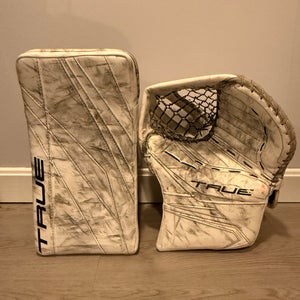 True 20.2/20.1 Regular Glove & Blocker Combo (Used)