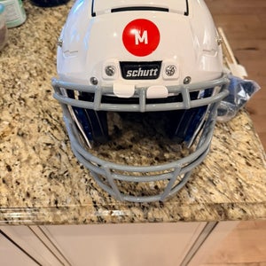 Youth Medium Schutt F7 LX1 Helmet (New)