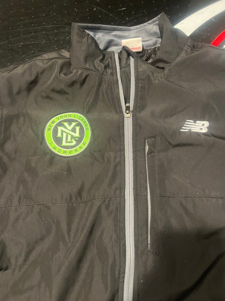 Black Men's Large New Balance Jacket (Used)