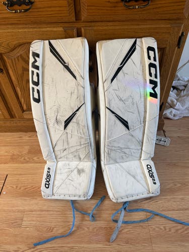 30" CCM Goalie Leg Pads (Used)