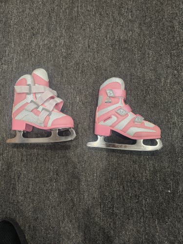 Jackson Ultima st1917 Figure Skates B Junior 10 (New)