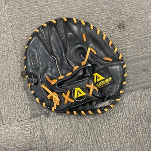 Used Akadema AGP97 FIELDERS TRAINING MITT BB/SB Training Aid 11614-S000229147