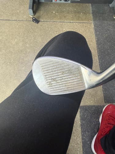 Used Cleveland RTX 588 ROTEX 2.0 Golf Wedge Mens RH 52 Degree 11605-S000212389