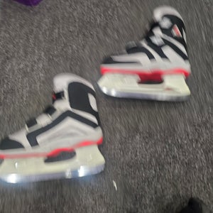 New Jackson Ultima st 1907 Figure Skates B Junior 2 (New)