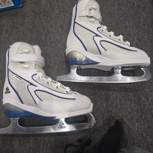 Jackson Ultima st2900 Figure Skates B Adult 7 (New)