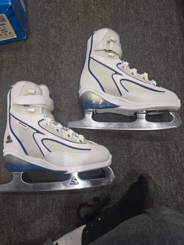 Jackson Ultima st2900 Figure Skates B Adult 7 (New)