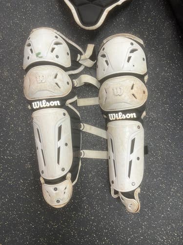 Used Wilson YOUTH CATCHERS SET/BAG Catchers Equipment Other 11497-S000154922