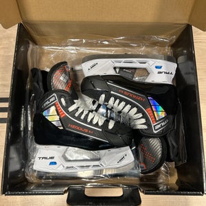 2023 True HZRDUS 5X Hockey Skates Regular Width Size 2 (New)