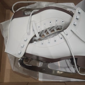 Jackson Ultima gsu121 Figure Skates B Junior 2 (New)