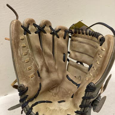 Used 44 HANG LOOSE BB/SB Glove LH Throw White And Grey 11 1/2" 11725-S000495860