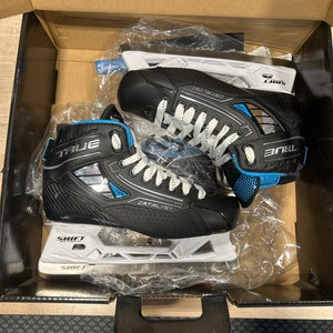 2024 True Catalyst 7X4 Hockey Goalie Skates Regular Width 7 (New)