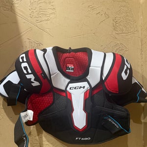 Large Senior CCM JetSpeed FT680 Shoulder Pads (New)