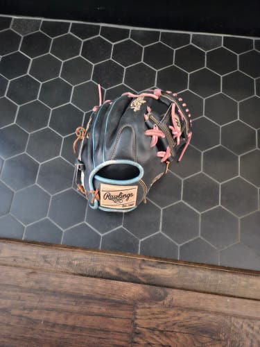 2025 Infield RH Rawlings Heart of the Hide R2G Baseball Glove 11.5" (Used)