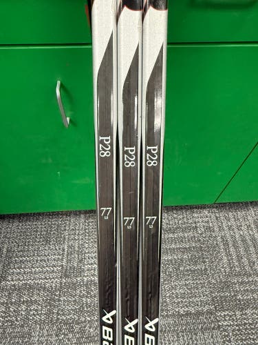 Senior Bauer Vapor Hyperlite Right Handed Hockey Stick P28 77 Flex Pro Stock (New)