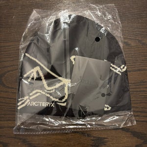 Black Adult Unisex One Size Fits All Arc'teryx Hat (New)