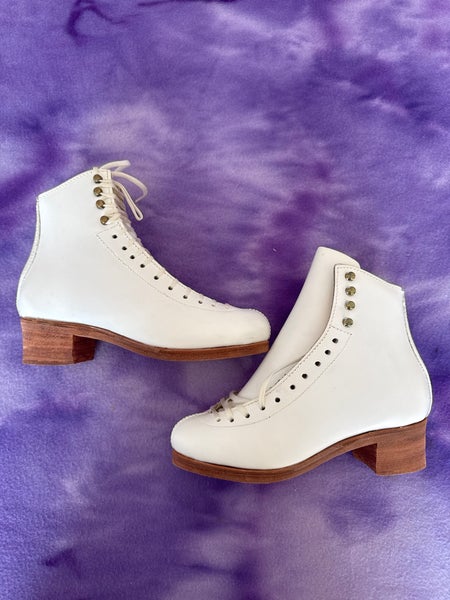 Harlick Competitor Plus Figure Skates Adult 4 (New)