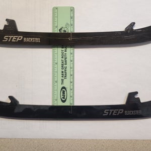 CCM Black Step Steel 238 mm (Used)