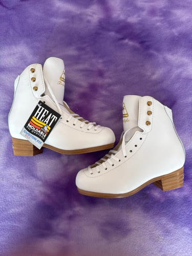 White Jackson Ultima Freestyle Figure Skates Junior 1.5 (New)