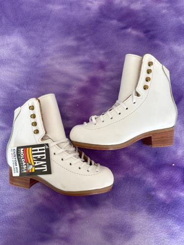 White Jackson Ultima Freestyle Figure Skates Junior 13 (New)