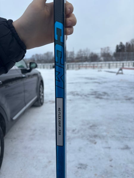 Junior CCM JetSpeed FT8 Pro Right Handed Hockey Stick P28 40 Flex (New)