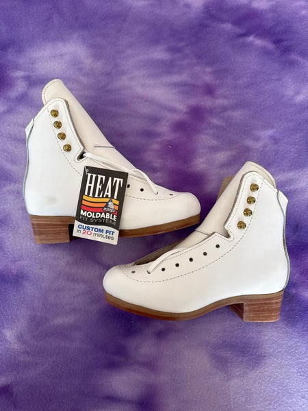 White Jackson Ultima Freestyle DJ2071 Figure Skates Junior 13.5 (New)