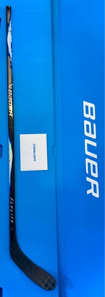 Junior Bauer Vapor FlyLite Left Hand Hockey Stick P28 30 Flex (Used)