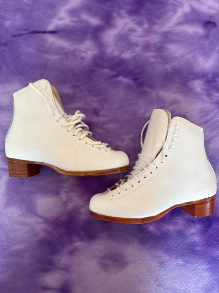 White Riedell 900 Figure Skates Adult 6.5 (New)