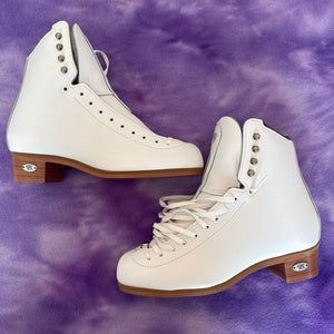 White Riedell 229 Edge Figure Skates Adult 5.5 (New)