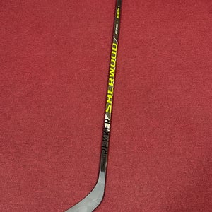 Senior Sher-Wood Reeker Morph 2 Right Handed Hockey Stick P90TM 75 Flex Item#SWPH2