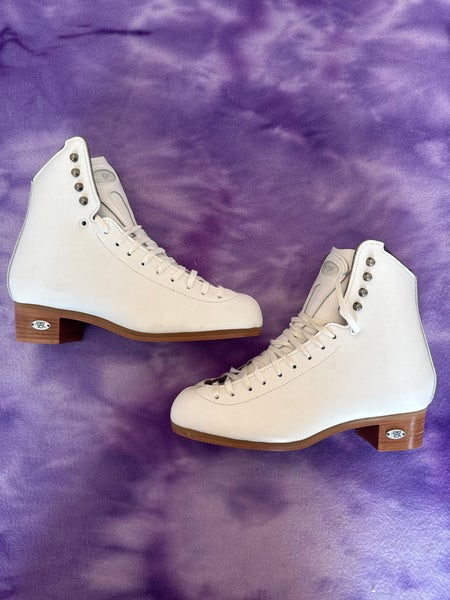 White Riedell 229 Edge Figure Skates Adult 6(New)